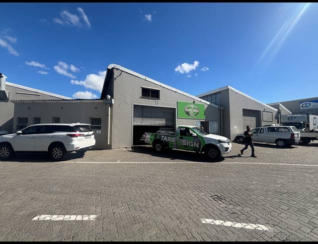 335M² WAREHOUSE TO LET IN STIKLAND INDUSTRIAL